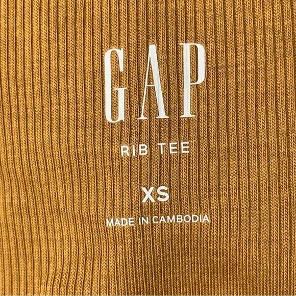 Gap NWT Ribbed Top Size XS 3/4 Sleeve Wide Round Neckline Mustard Yellow Fitted - Picture 7 of 10
